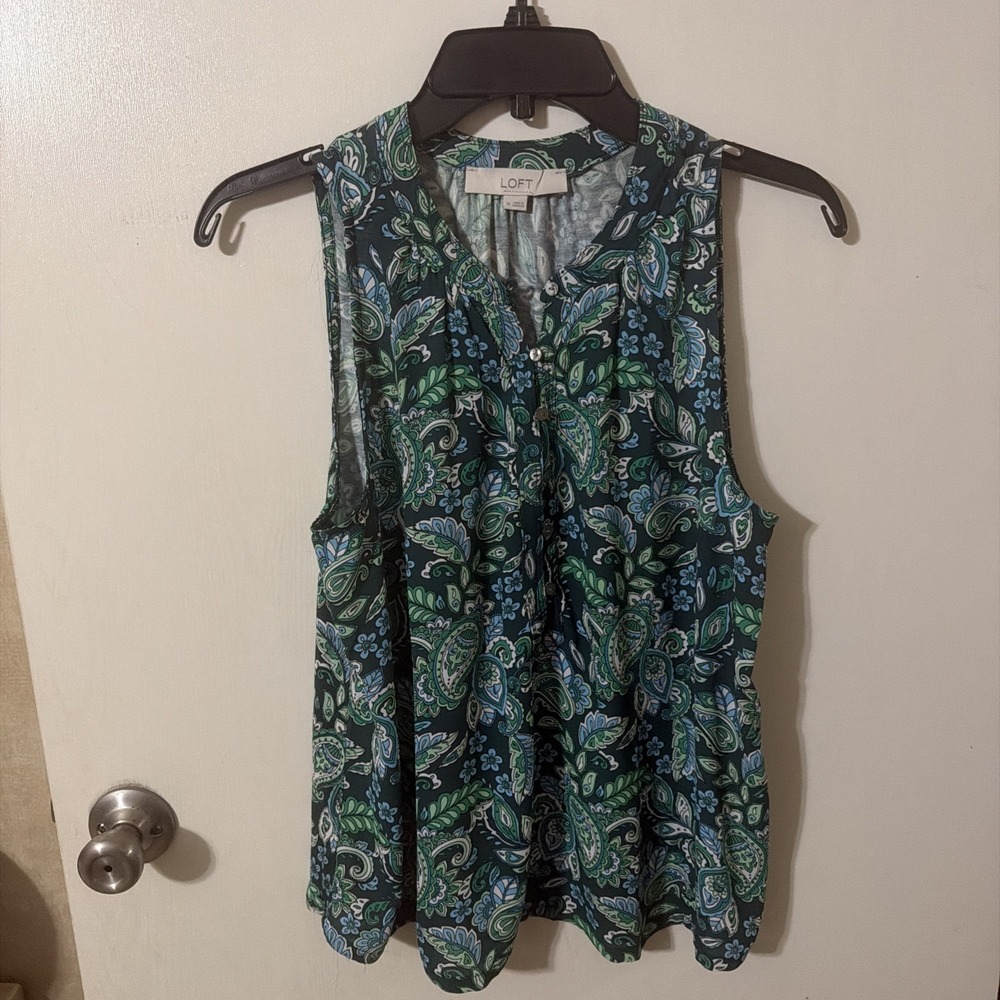 LOFT Green Paisley Print Sleeveless Top Size M